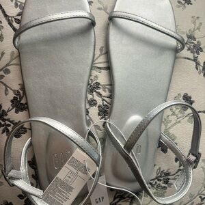 GAP Women's Silver Sandals VEGAN LEATHER